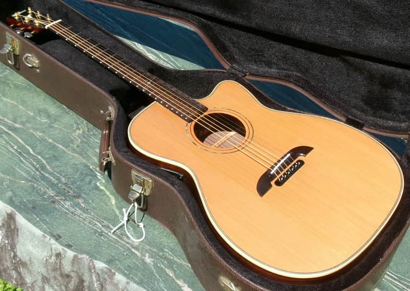 2009 Yairi WY-1 Bob Weir Model, Electric Acoustic Guitar with cutaway professional grade Natural+K Yairi Had Case plus more extras image 1