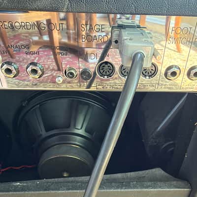Hughes & Kettner ZenTera 2x100-Watt Stereo 2x12" Digital Modeling Guitar Combo image 7