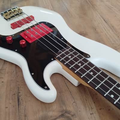 Fender Precision Bass body, BaCH neck customised by OX BIRD- White, Walbucker pickup, Wal2 preamp image 7