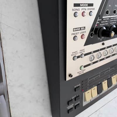 Roland MC-307 Groovebox 2000s - Silver and Black image 3