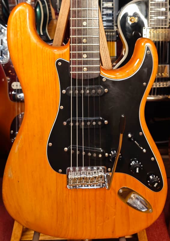 Fender Stratocaster with Rosewood Fretboard 1979 Natural - Good