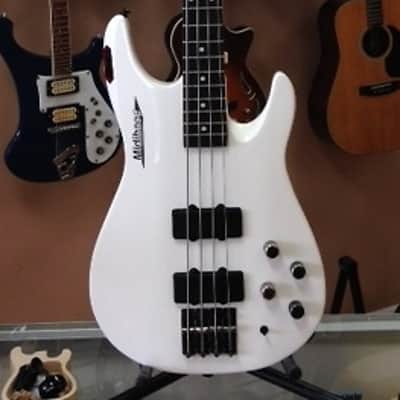 Peavey Midi Bass  White image 1