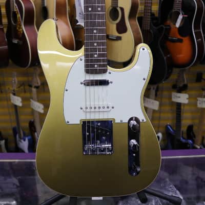 Squier Paranormal Custom Nashville Stratocaster with Laurel Fretboard 2023 - Present - Aztec Gold image 2