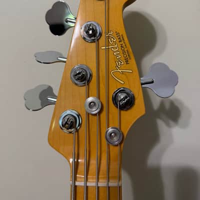 Fender American Professional II Precision Bass V with Maple Fretboard 2020 - Present - Miami Blue image 14