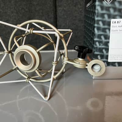Neumann EA-87 Elastic Shockmount for U87 2010s - Nickel image 2