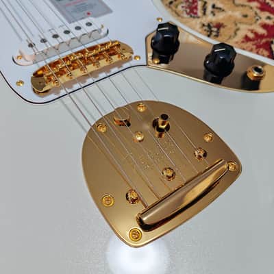 *NEW IN BOX* 2026 Fender Japan Limited Edition Traditional Collection, 60's Jaguar White Pearl Gold with Matching Headstock, MIJ JD26 image 9
