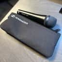 Sennheiser e935 Dynamic Cardioid Vocal Microphone w/ Pouch