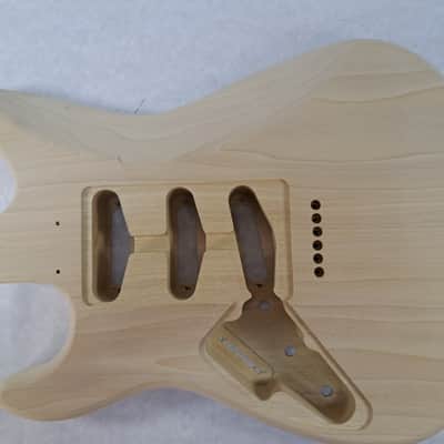 Unfinished Poplar SSS Hardtail guitar body - fits Fender Strat Stratocaster necks J2281 image 4