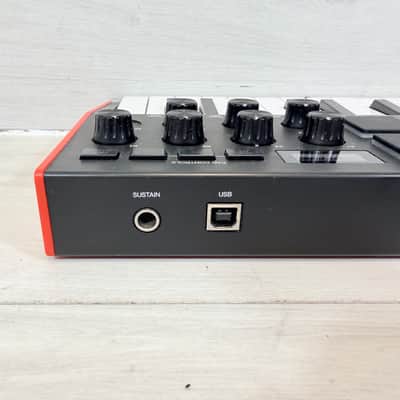 Akai MPK Mini MKII MIDI Controller – USB Beat Maker Keyboard w/ Pads image 7