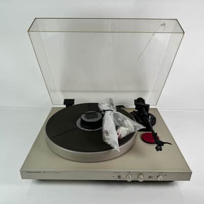 Vintage Harman Kardon T45 Turntable w/ Shure V15 V-MR MM Phono Cartridge image 4