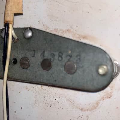 Vintage 1973 fender Stratocaster maple Fretboard electric.guitar hardtail  made in the usa  Sunburst image 17
