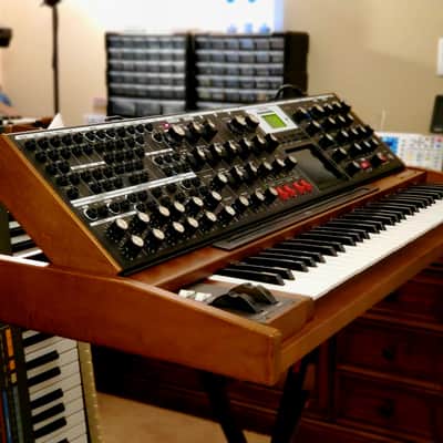 MUST SEE!!! MOOG MINIMOOG VOYAGER XL 40th ANNIVERSARY IN NEAR-MINT CONDITION! image 8