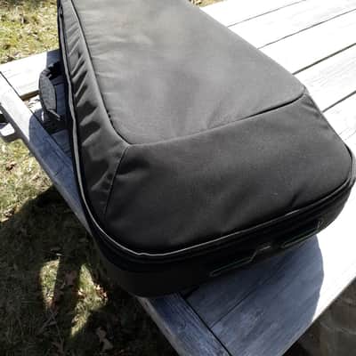 Incase Slim Line Bass Gig Bag image 5