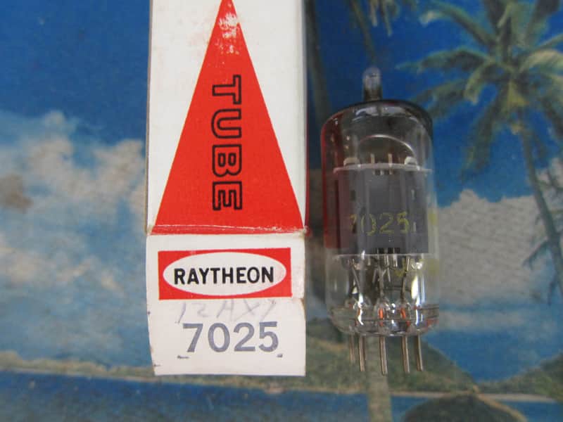 NOS Raytheon 7025(12ax7) Vintage Preamp Driver Tube, Low Noise 1960s, Japan, Brand New, Ex Sound 1960s image 1