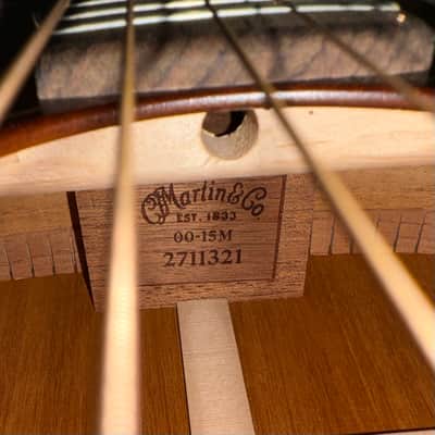 Martin 00-15M - Natural w/ Bag image 8
