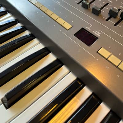 Roland HS-60 61-Key Programmable Polyphonic Synthesizer PRO SERVICED ! HP brand new ! image 13