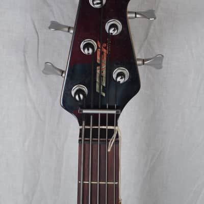 Peavey Fury 5 String Bass image 3