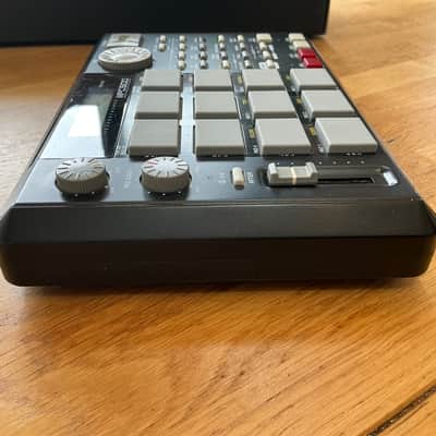 Akai MPC500 Music Production Center 2006 - 2013 - Black image 6