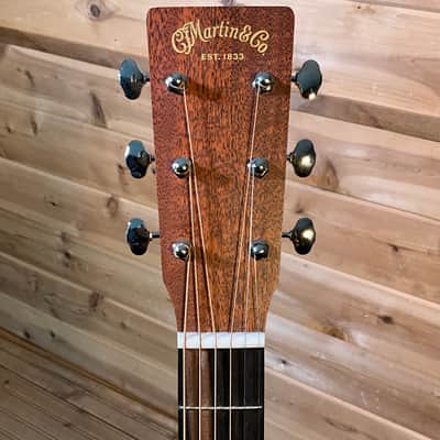 Martin 000 Jr E Jeff Tweedy Acoustic Guitar - Natural image 3