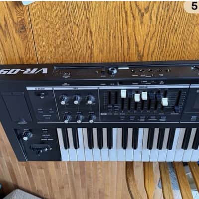 Roland VR-09 2000’s - Black image 2