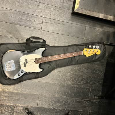 Fender JMJ Road Worn Mustang Bass Black image 7