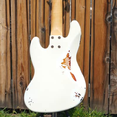 G&L USA Custom Shop JB-5 Nitro Olympic White over 3-Tone Sunburst 5-String Electric Bass Guitar w/ Tolex Case (2025) image 8