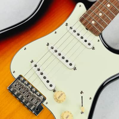 Fender ST-62 Stratocaster Crafted In Japan with HSC 2006 - 3-Tone Sunburst image 7