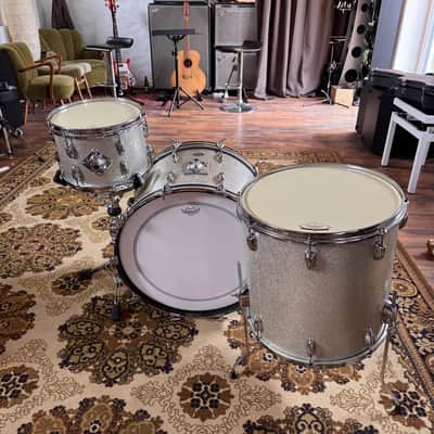 Slingerland Drumset Sparkling Silver Pearl 60`s - Sparkling Silver image 5