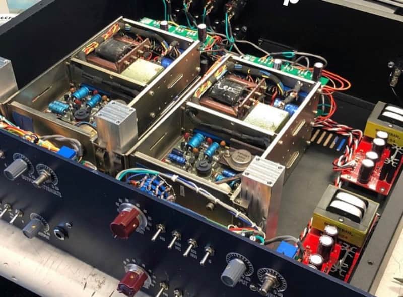 4 racked Vintage Neve 1272 w/ summing mixer Bild 1