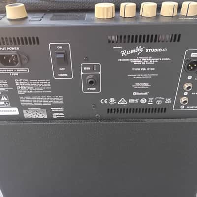 Fender Rumble Studio 40-Watt 1x10" Bass Combo 2018 - Present - Black image 4