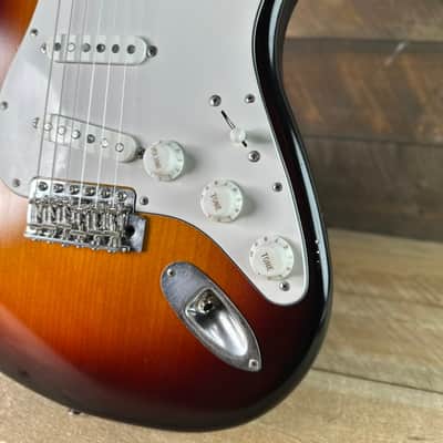 LSL Instruments Era Series Saticoy - Faded 3-Tone Sunburst 5935 image 6