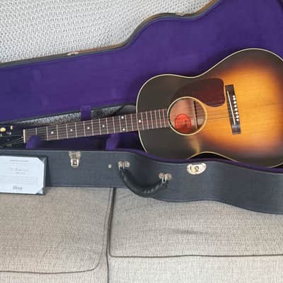 Gibson Custom Shop Historic 1942 Banner LG-2 2020 - Present - Vintage Sunburst image 1