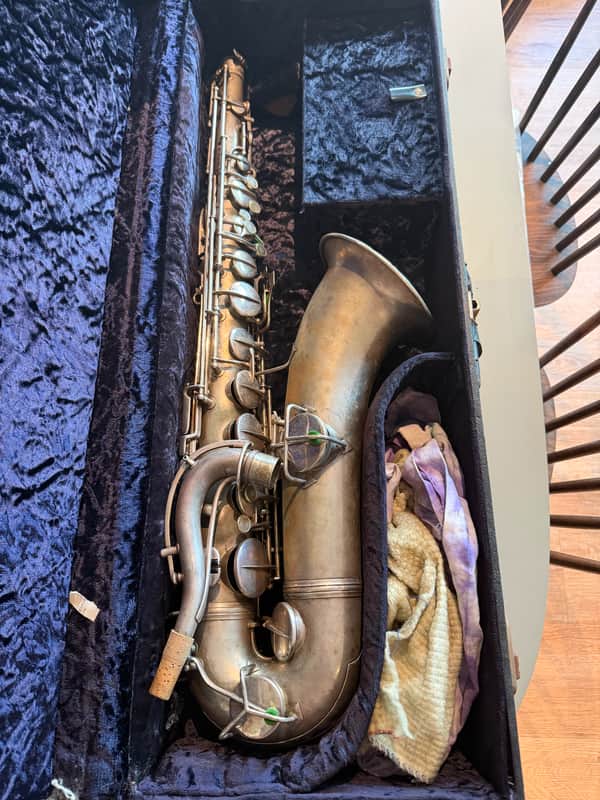 C.G. Conn New Wonder I Tenor Saxophone 1916 – Silver Plate – Low Pitch – Matching Neck image 1