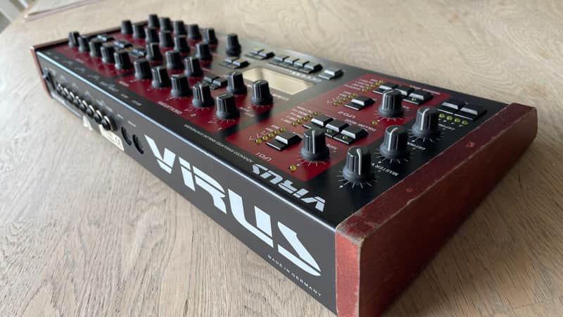 Access Virus A Desktop Digital Synthesizer 1997 - 1999 - Black / Red image 1