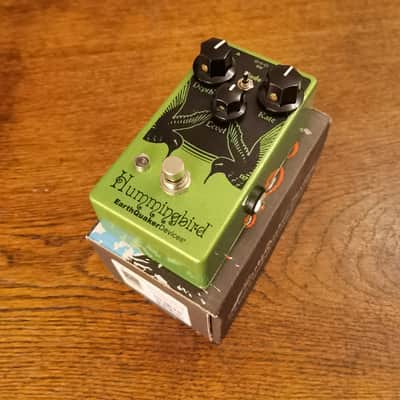 EarthQuaker Devices Hummingbird Repeat Percussions V4 2020 - Present - Green Sparkle / Black Print - OVP image 2