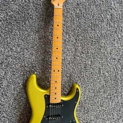 Fender American Ultra II Stratocaster HSS with Maple Fretboard 2024 - Present - Solar Flare image 2