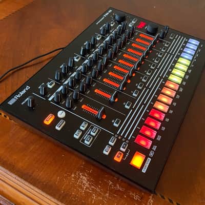 Roland TR-8 Drum Machine Orange LED Mod image 4
