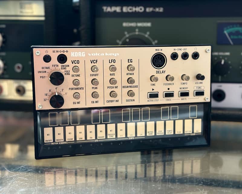 KORG Volca Keys Analogue Loop Synth | Reverb