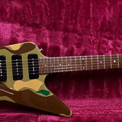 GIBSON EXPLORER 3 III P90S ONLY 13 MADE  SUPER RARE VINTAGE DESIGNER SERIES 1984 camouflage image 4