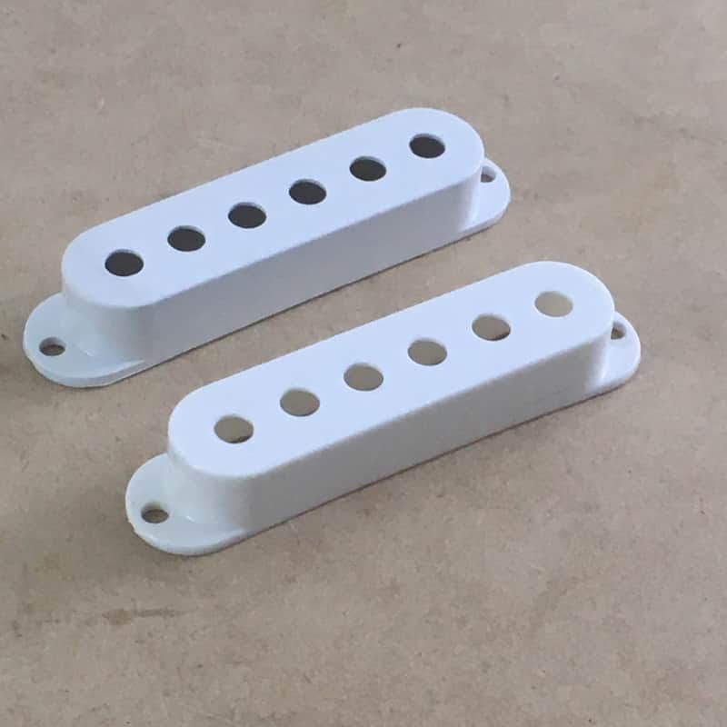 ? Fender Strat pickup covers White nos relic