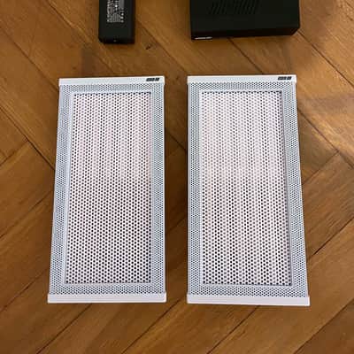 HyperSound HSS 3000 – hyper directional sound speaker set, with amp image 7