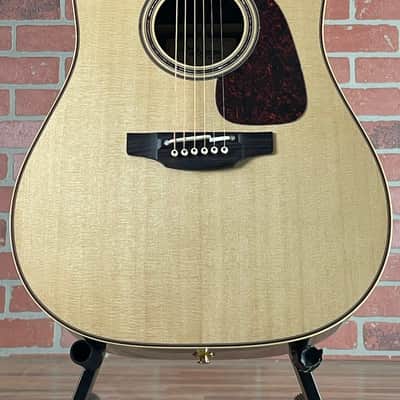 Takamine JP5DC Pro Series Acoustic-electric Guitar - Natural image 2