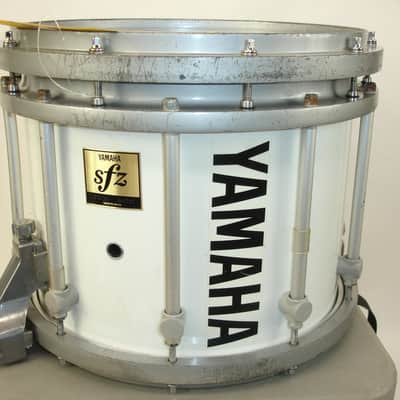Yamaha SFZ Series 13"x11" Marching Snare Drum, White w/ Case image 2
