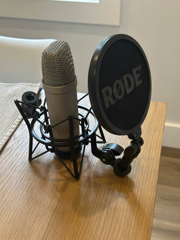 RODE NT1-A Large Diaphragm Cardioid Condenser Microphone Silver (with shock-mount, pop filter, and soft case) image 1