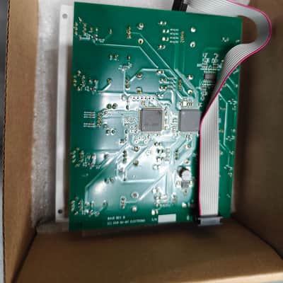 Qu-Bit Electronix Wave 2016 - 2017 - Silver image 2
