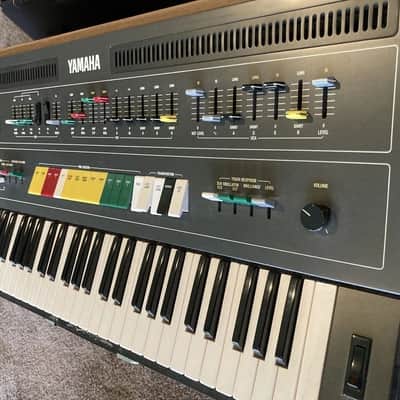 Yamaha CS-50 Polyphonic Synthesizer 1977 - Black