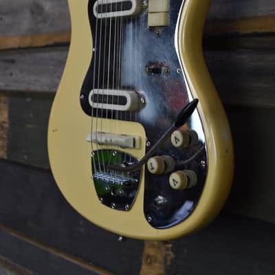 Guyatone LG-65T 1965 Cream image 5