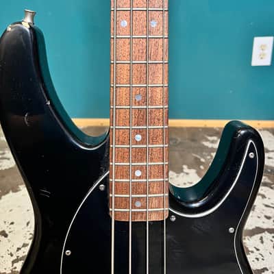 Peavey Forum Bass Guitar black image 5