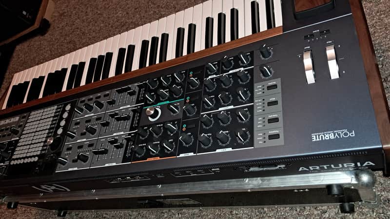 Arturia PolyBrute 61-Key Synthesizer image 1