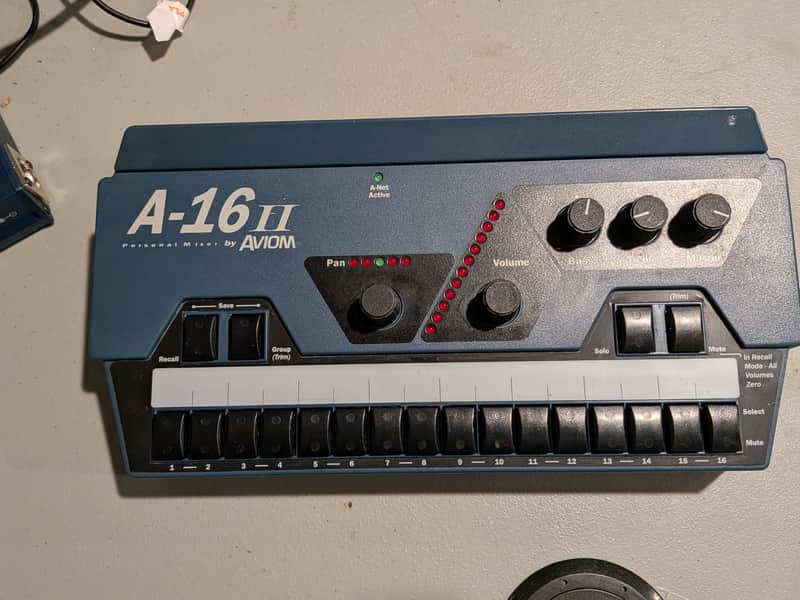 Aviom A-16II Personal Mixer 2010s - Blue image 1